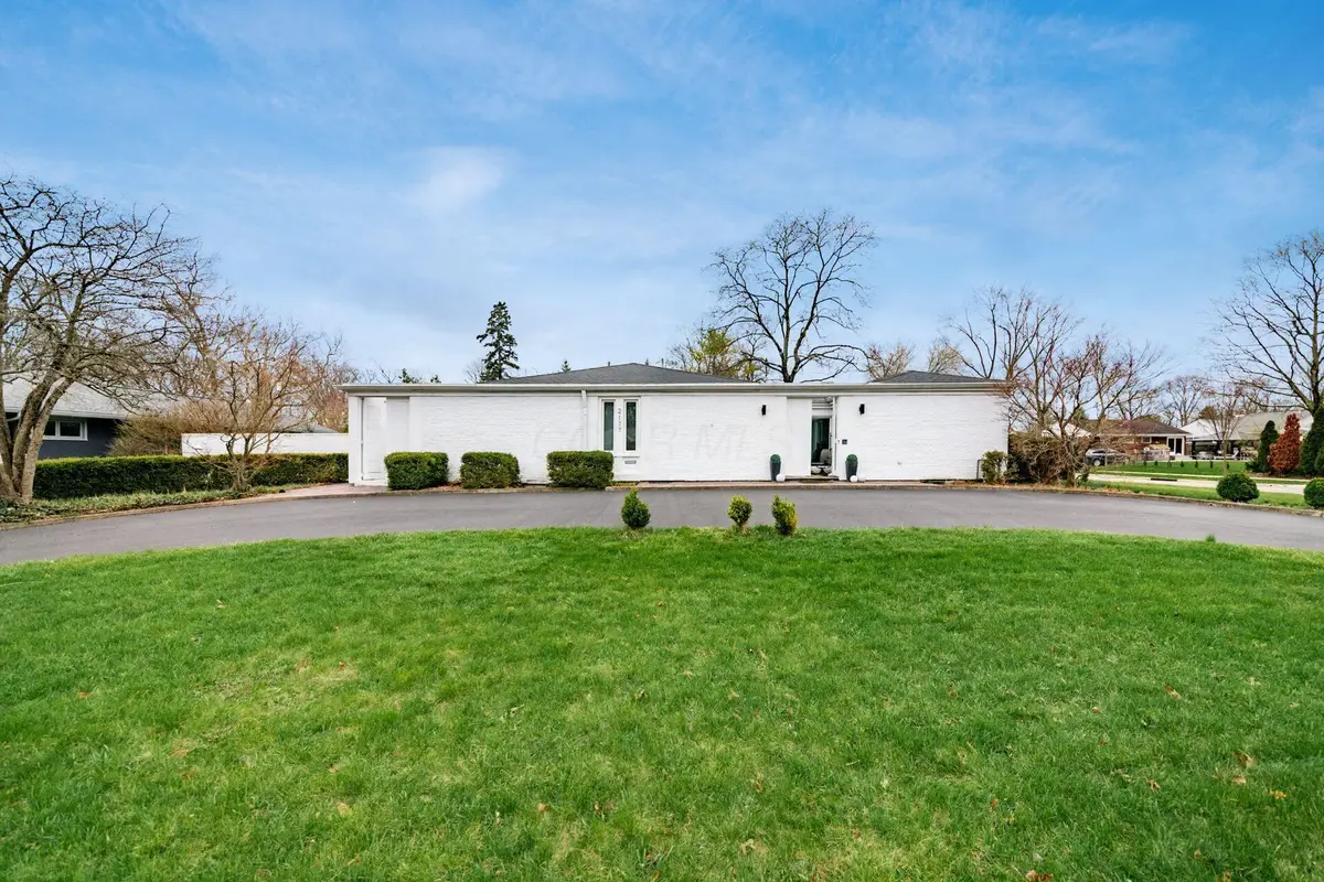 2177 Oakmount Road, Columbus, OH 43221 - #1