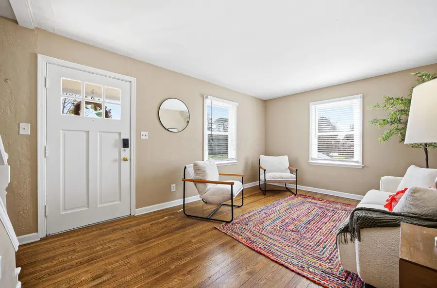 1649 Rhoda Avenue, Columbus, OH 43212 - #3