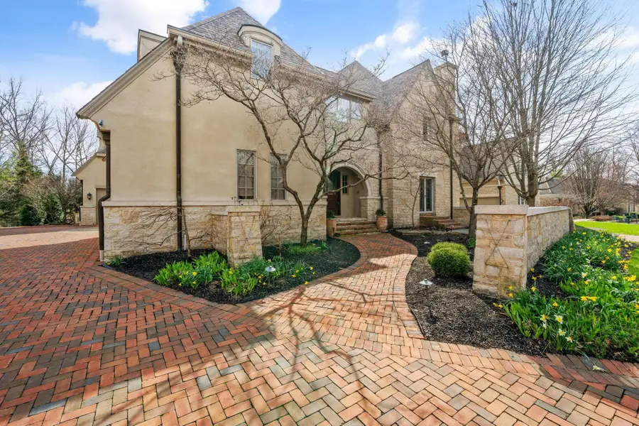 7871 Calverton Square, New Albany, OH 43054 - #3