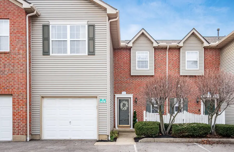 608 Spring Valley Drive, Lewis Center, OH 43035 - #3