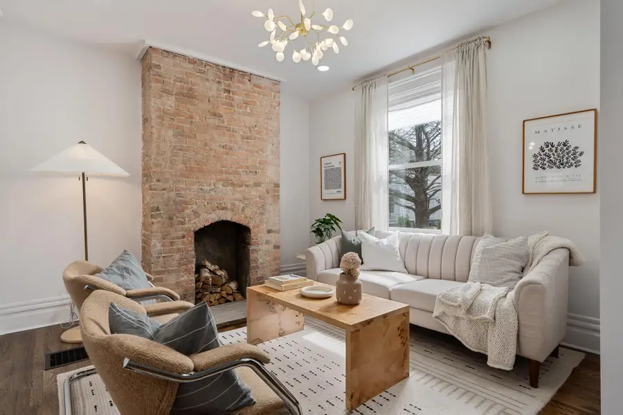 196 E Gates Street, Columbus, OH 43206 - #2