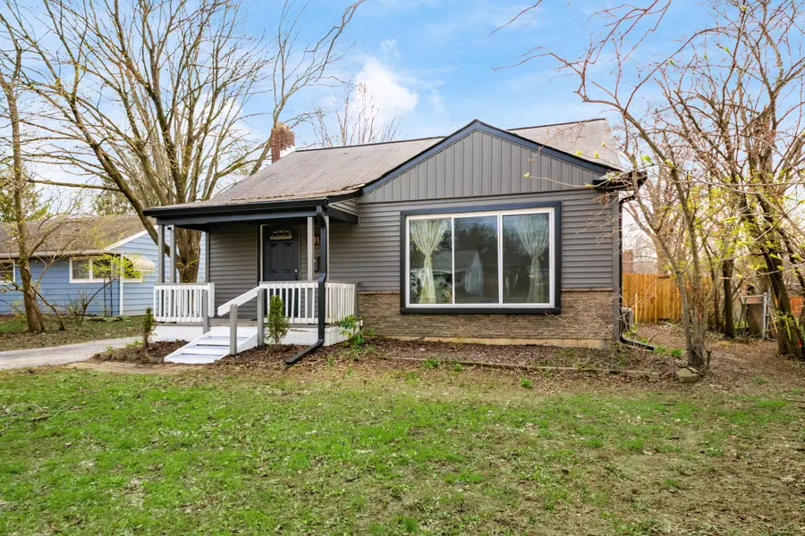 131 E Stanton Avenue, Columbus, OH 43214 - #2