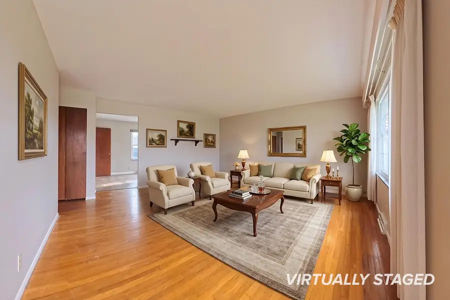 2721 Queensway Drive, Grove City, OH 43123 - #3