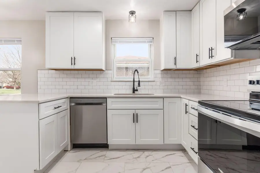 1340 Bronwyn Avenue, Columbus, OH 43204 - #3