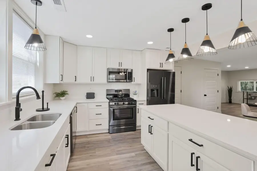 6084 Mink Street Sw, Pataskala, OH 43062 - #2