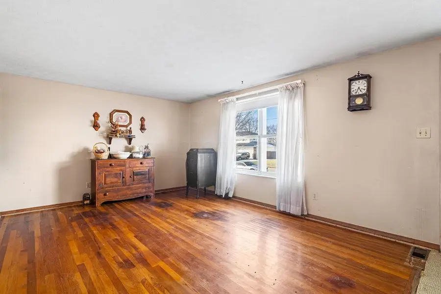 1020 Torrey Hill Drive, Columbus, OH 43228 - #2