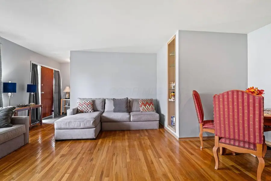 5844 Effingham Road, Columbus, OH 43213 - #3