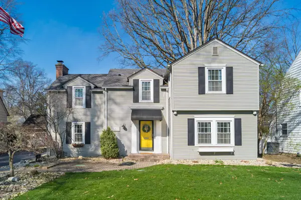 2695 Henthorn Road, Upper Arlington, OH 43221