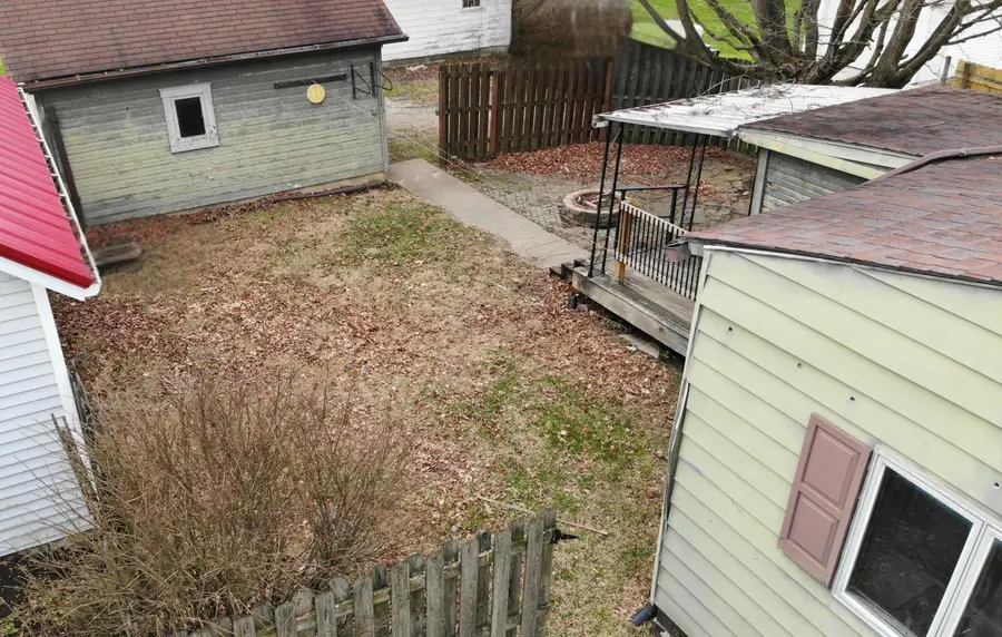 74 E Whitney Avenue, Shelby, OH 44875 - #3