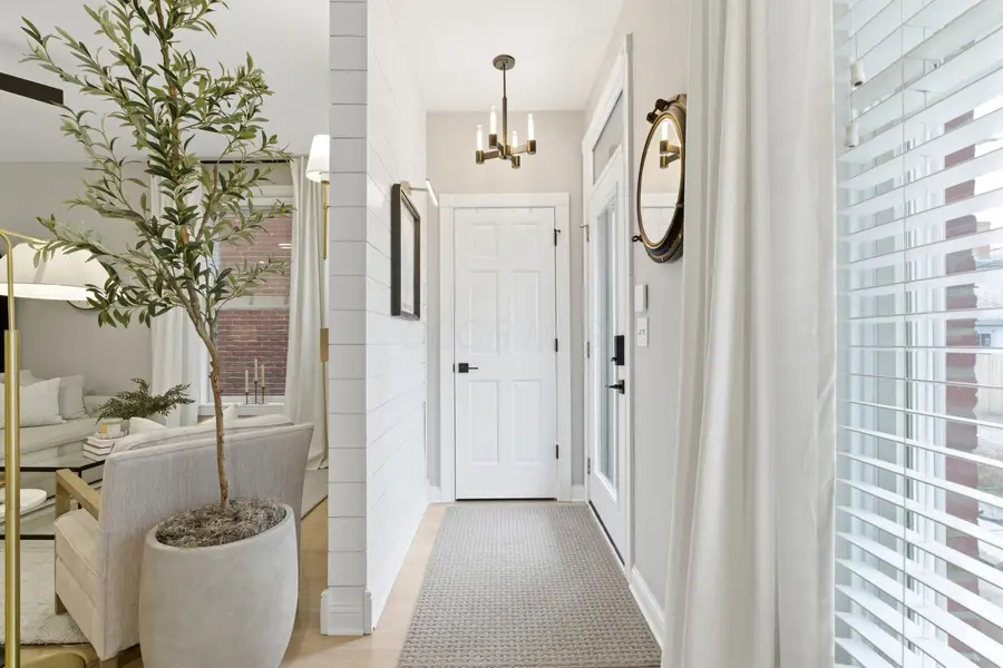 53 E Prescott Street, Columbus, OH 43215 - #3