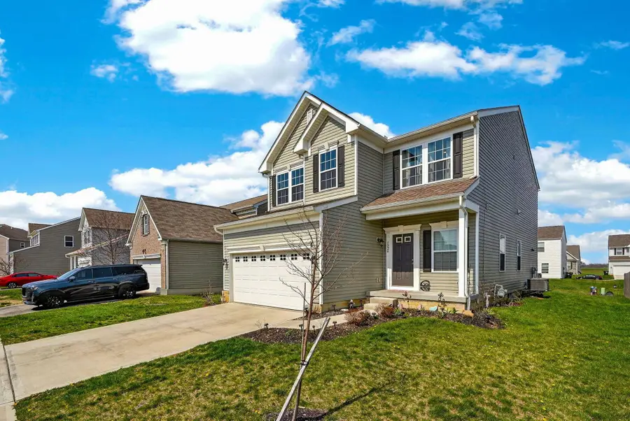 5224 Linton Street, Ashville, OH 43103 - #3