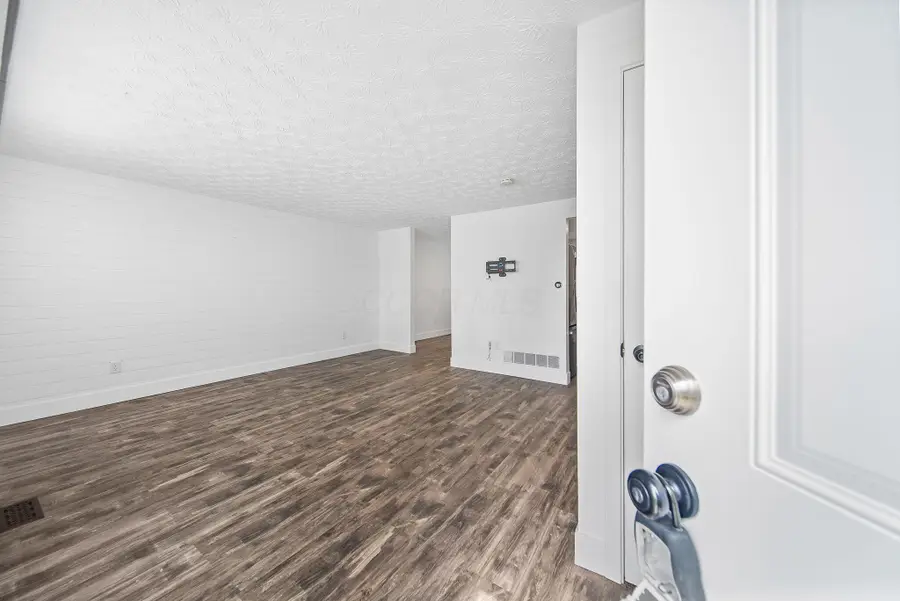 8576 Renaa Avenue, Galloway, OH 43119 - #2