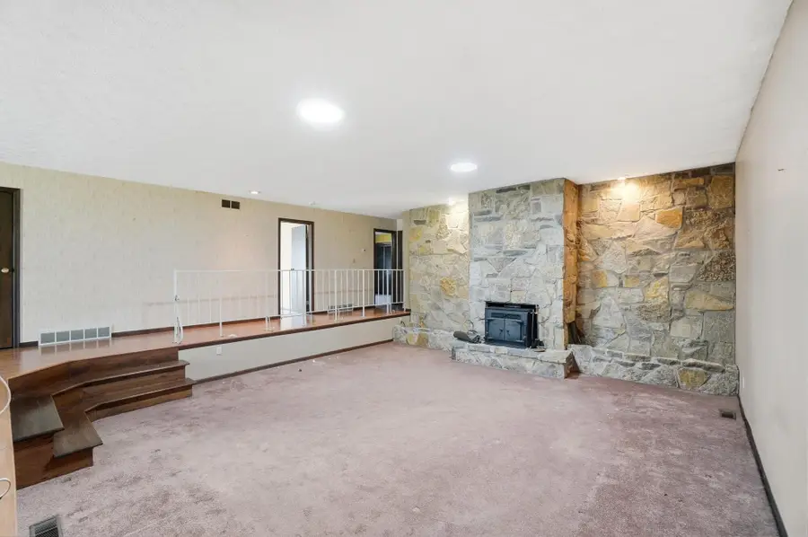 6395 Royalton Drive, Galloway, OH 43119 - #2