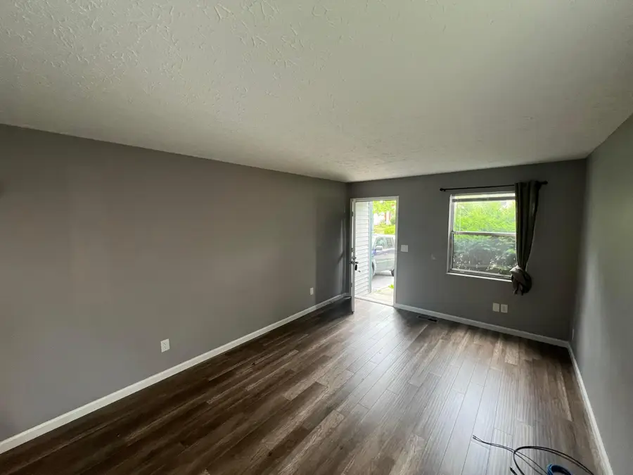 3865 Heatherglen Drive, Columbus, OH 43221 - #2