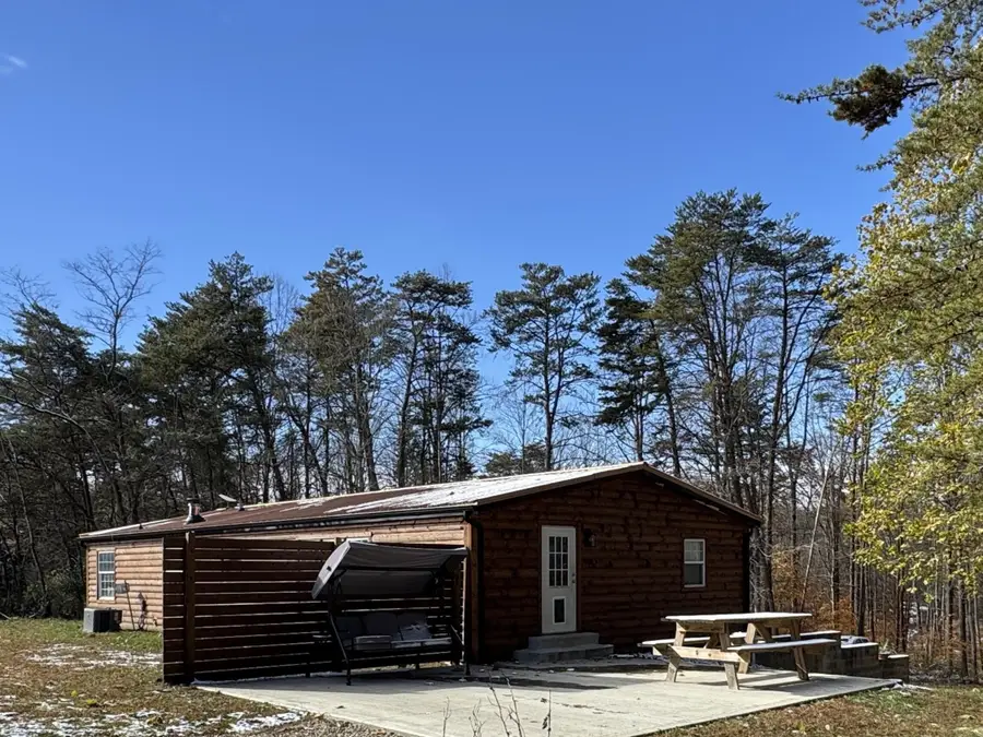 18670 Griffith Road, Logan, OH 43138 - #3