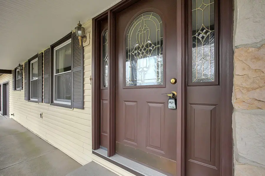 1661 Stonewall Drive, Newark, OH 43055 - #3