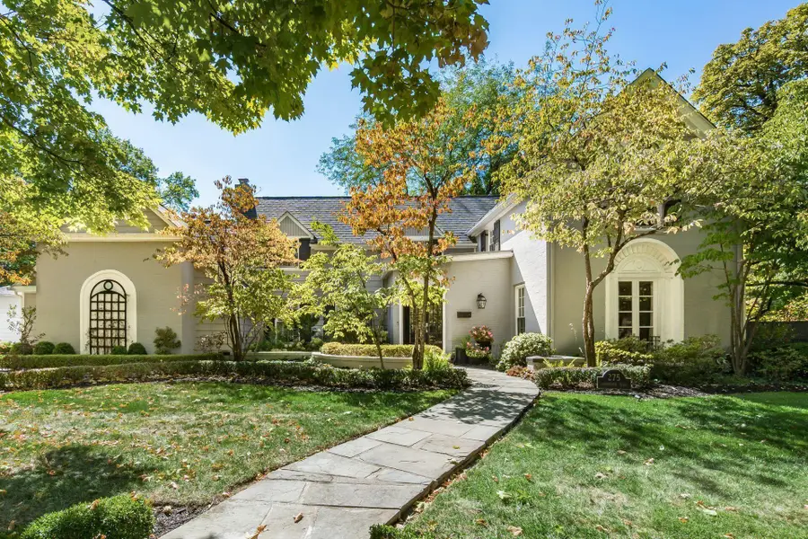 275 Ashbourne Place, Bexley, OH 43209 - #3