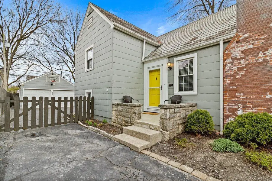 243 N Stanwood Road, Bexley, OH 43209 - #3