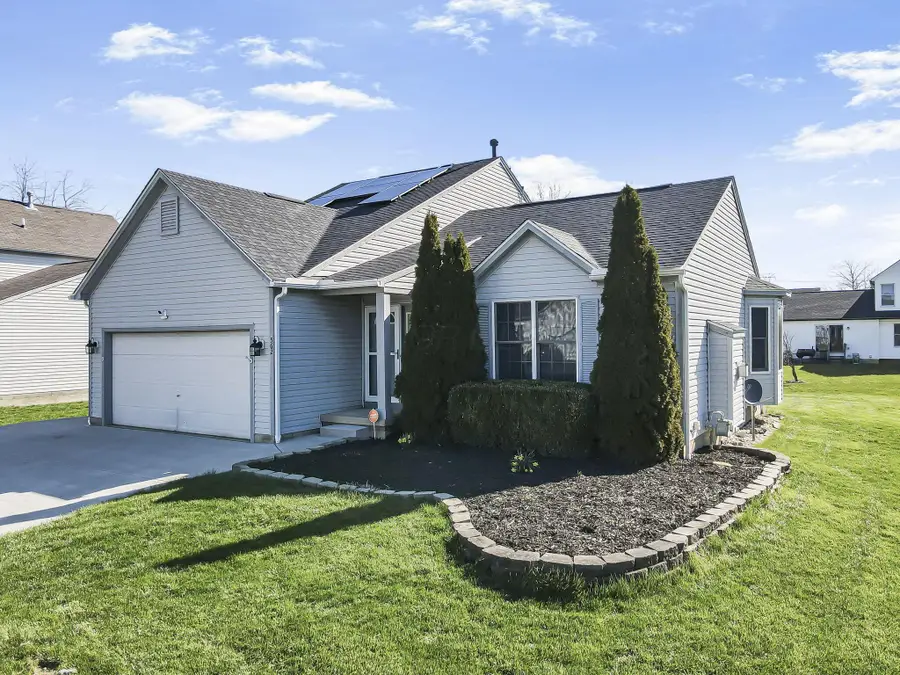 562 Allis Piace E, Reynoldsburg, OH 43068 - #3