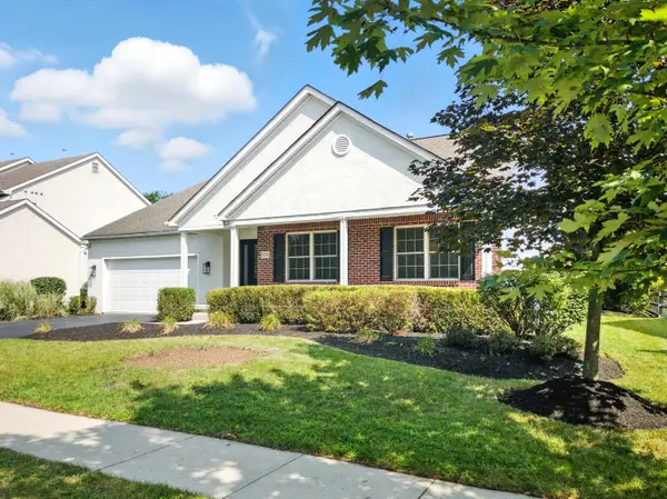 4256 Landhigh Lakes Drive, Powell, OH 43065