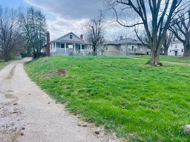 1055 Hart Road, Columbus, OH 43223 - #3