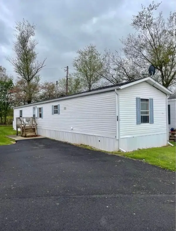 2288 W High, Newark, OH 43055