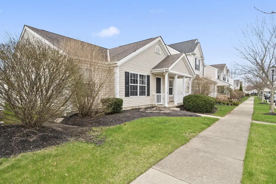 7199 Normanton Drive, New Albany, OH 43054 - #3