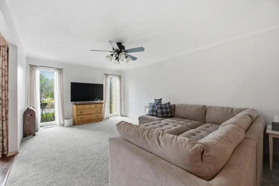 694 Tall Oaks Drive, Newark, OH 43055 - #3