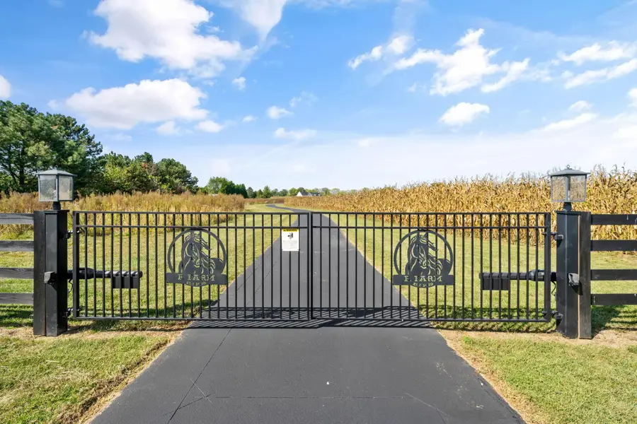 19533 State Route 104, Circleville, OH 43113 - #2