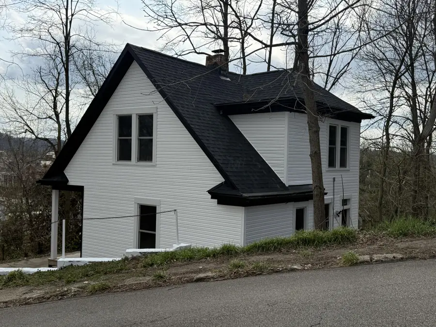 229 N Spring Street, Logan, OH 43138 - #2