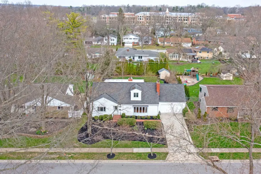 242 W New England Avenue, Columbus, OH 43085 - #3