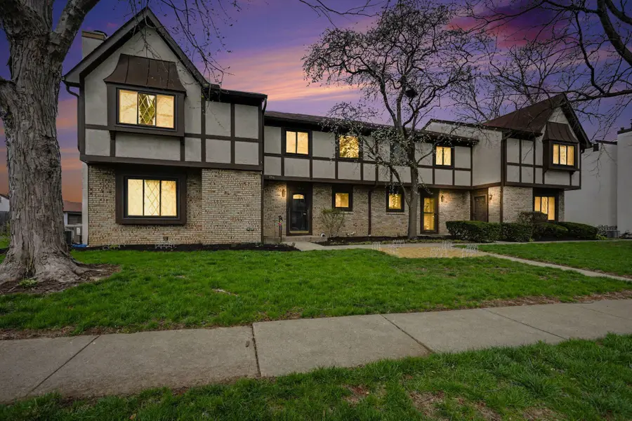 1914 Laramie Drive, Powell, OH 43065 - #2