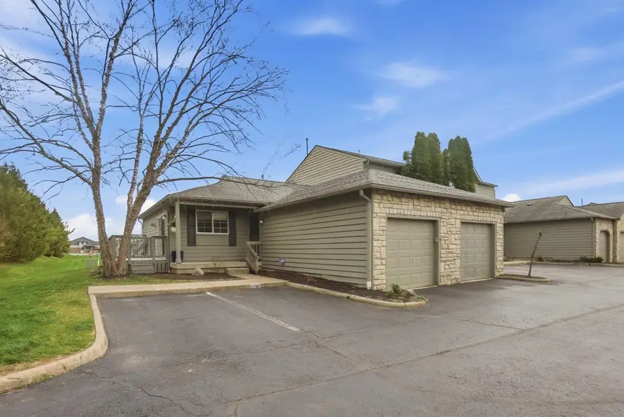 5762 Blendonbrook Lane, Columbus, OH 43230 - #3