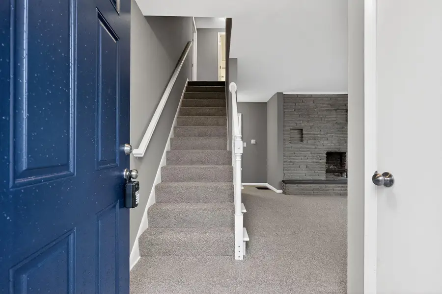 4232 Mayflower Boulevard, Columbus, OH 43213 - #3