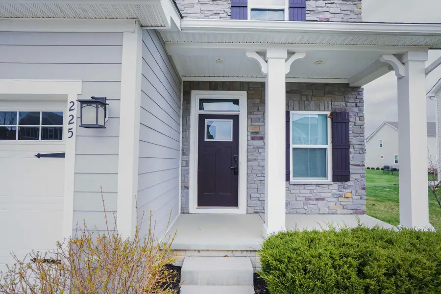 225 Messenger Way, Lewis Center, OH 43035 - #2