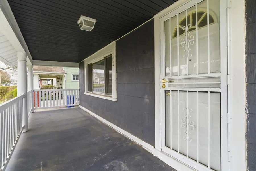 1266 E 22nd Avenue, Columbus, OH 43211 - #3