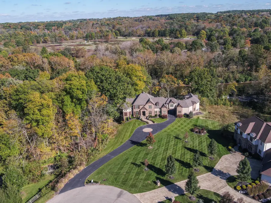 1403 Riverwood Lane, Powell, OH 43065 - #2