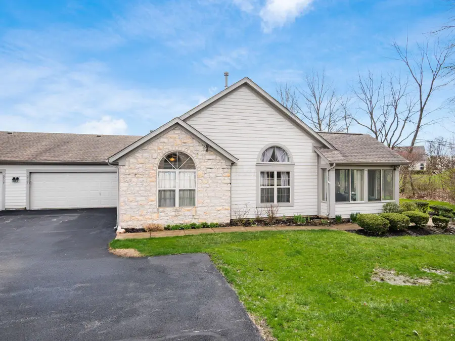 3721 Orchard Way, Powell, OH 43065 - #2