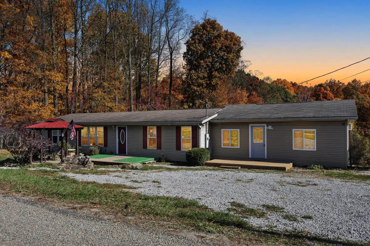 9176 Baker Road Ne, Saint Louisville, OH 43071 - #1