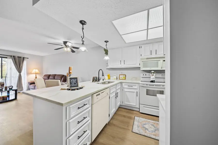 7522 Stone Lake Drive, Dublin, OH 43016 - #3