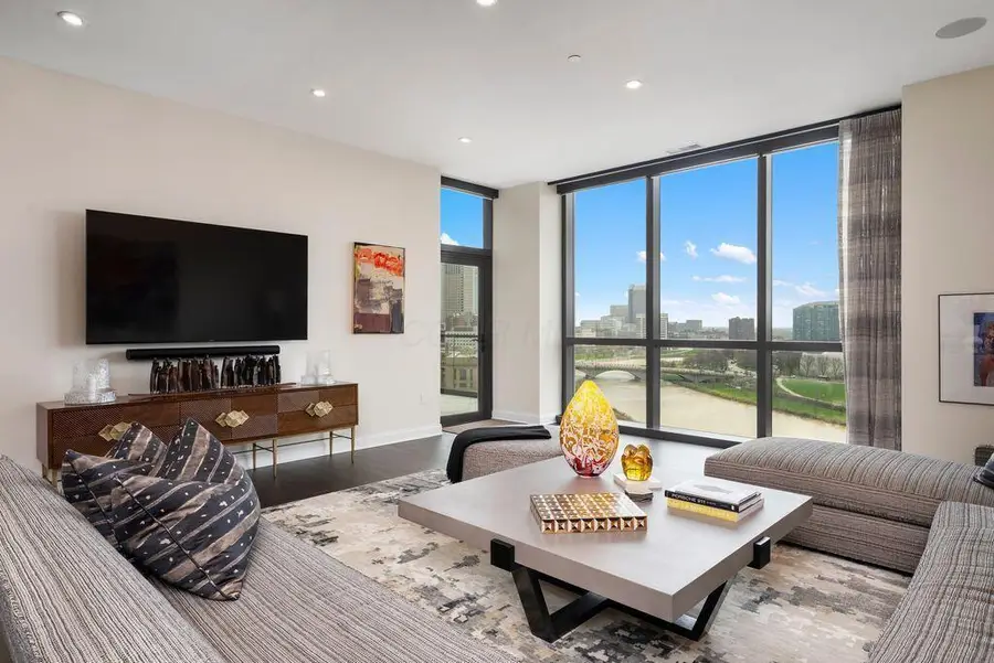 250 W Spring Street, Columbus, OH 43215 - #2