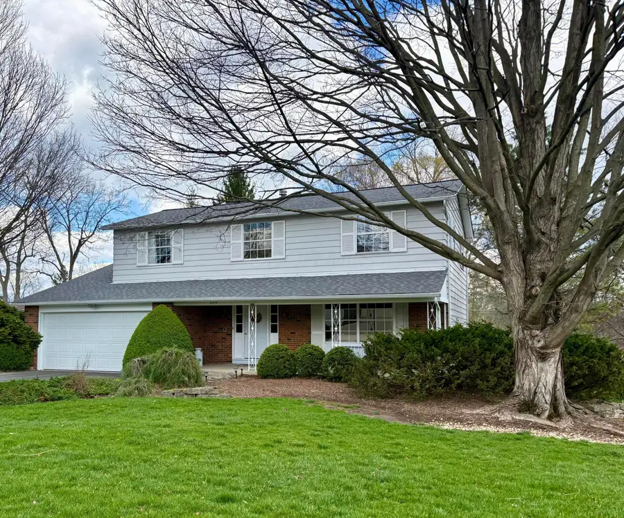 908 Clubview Boulevard N, Columbus, OH 43235 - #2