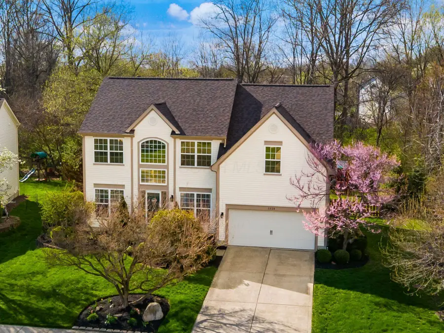 1328 Royal Oak Drive, Lewis Center, OH 43035 - #2