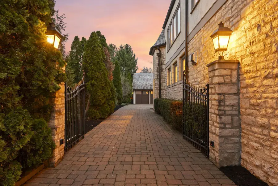 2528 Tremont Road, Upper Arlington, OH 43221 - #3