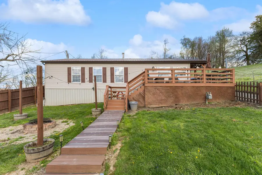 19404 High Street, Adelphi, OH 43101 - #2