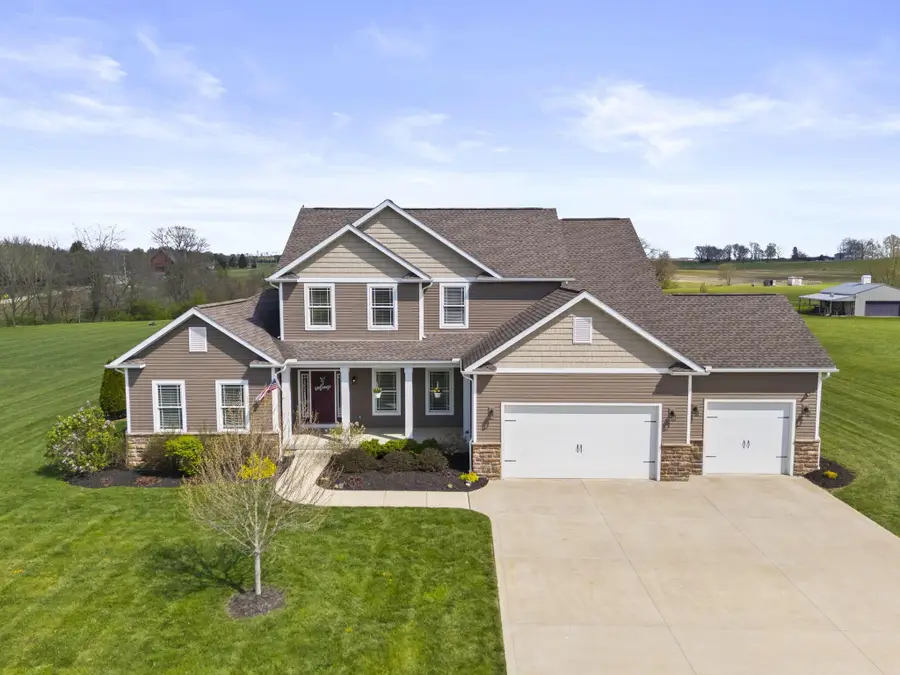 15070 Home Court, Ashville, OH 43103 - #2