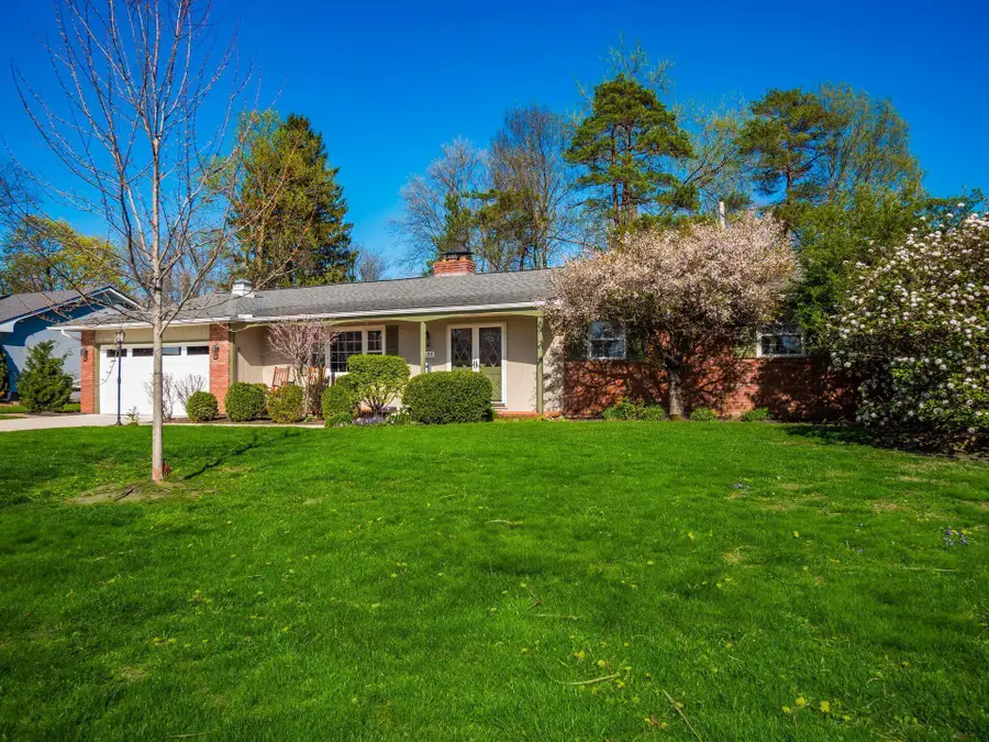 1490 Pemberton Drive, Columbus, OH 43221 - #3