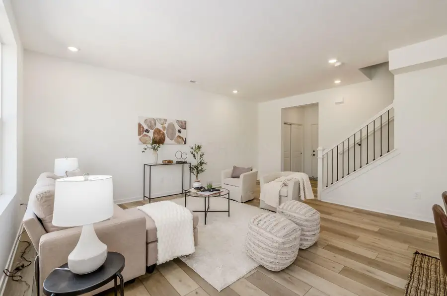 324 Postle Boulevard, Columbus, OH 43228 - #3