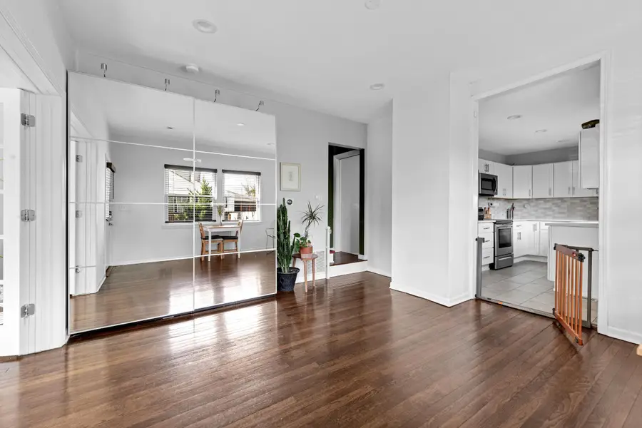 262 S Cypress Avenue, Columbus, OH 43223 - #3