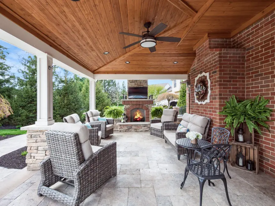 8844 Larchmont Court, Pickerington, OH 43147 - #3